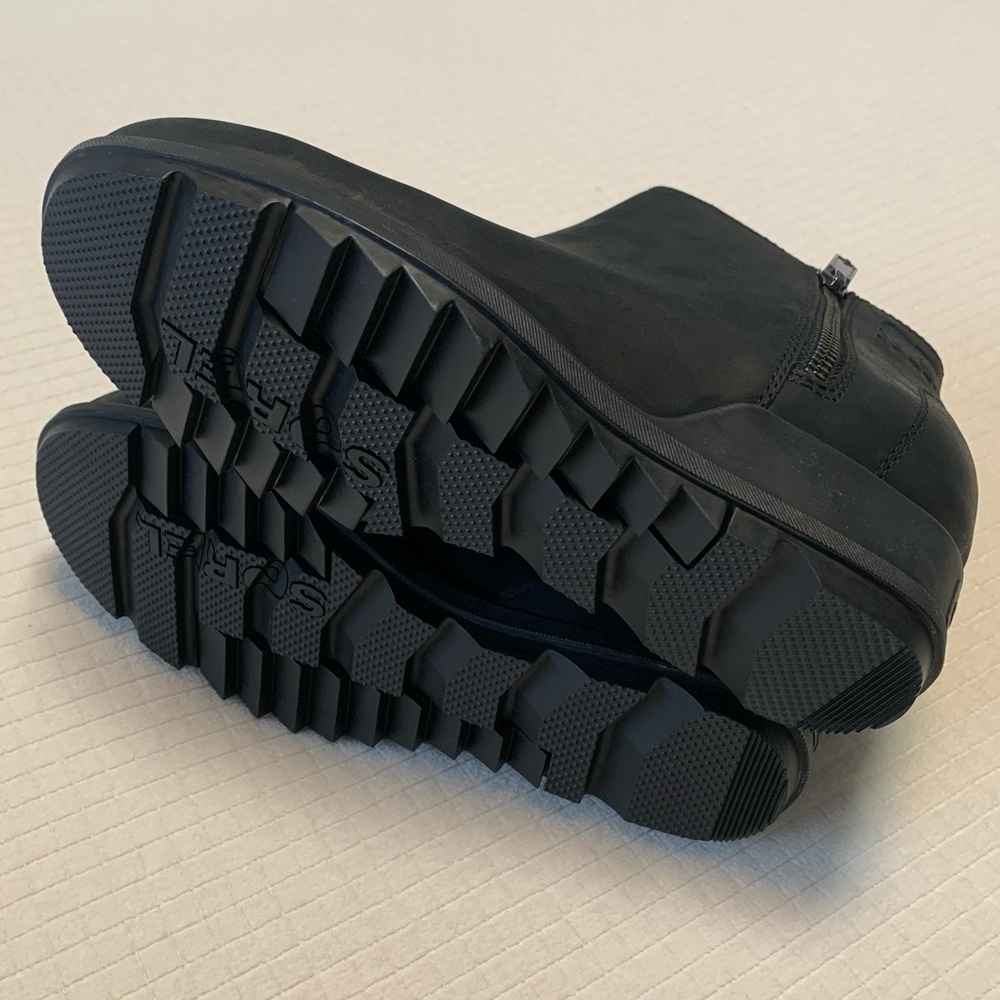 Sorel black leather ankle boots - Picture 9 of 16